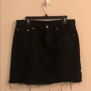 Levi’s raw edge black denim skirt- never worn!